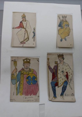 Auktion 376<br>historische Kostümstudien und Originalzeichnungen unleserlich signiert , [1]