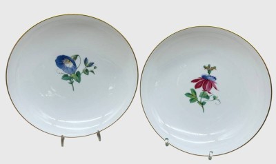 Auktion 376<br>2x gr. Schalen 