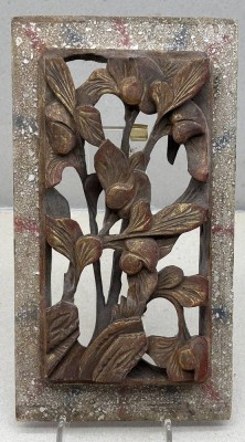 Auktion 376<br>Holzschnitzerei, wohl Möbel-Applikation, 23,5x13 cm [1]
