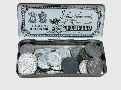Auktion 376<br>kl. Blechkasten voller Münzen, Deutsches Reich und Weimarer Republik, tw. Notgeld [1]