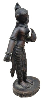 Auktion 376<br>Bronzefigur einer weiblichen Gottheit , wohl Indien, 19. Jahrhunderts, modelliert mit einer erhobenen Hand, H-13,5 cm, Alterspatina [1]