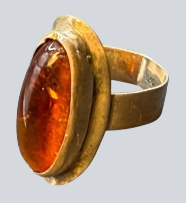 Auktion 376<br>Silberring-830- mit Bernstein-Cabouchon, RG 652, 3,32 gr. [1]