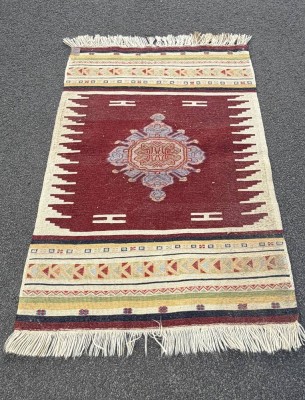 Auktion 376<br>türkischer Kelim,  85x128 cm, guter Zustand [1]