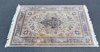 Auktion 376<br>Orient Teppich,, wohl Kirman,  135x220 cm [1]