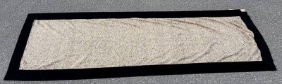 Auktion 376<br>langer Kommoden-Läufer oder ähnliches 