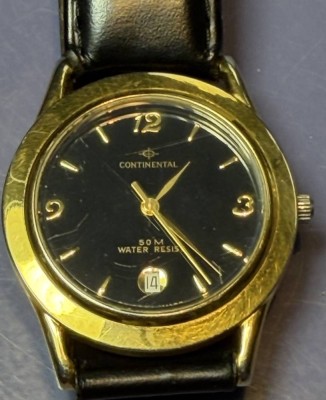 Auktion 376<br>Quartz Continental Damen-Armbanduhr (schweizerische Uhrenmarke), Lederband, guter Zustand [1]