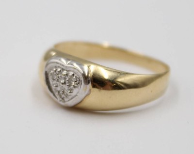 Auktion 376<br>585er GG-Ring, kl. Brillanten, ca. 1,5gr., RG 57 [1]