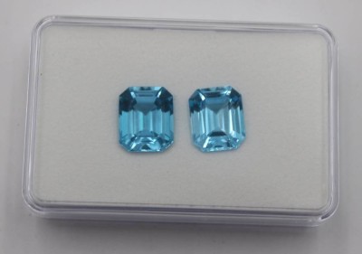 Auktion 376<br>2 tiefblaue Topase, zus. ca. 13,7 Karat [1]
