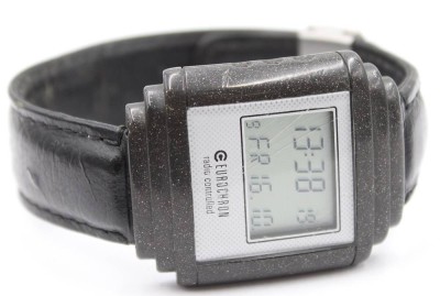 Auktion 376<br>digitale Funkuhr (Radio Controlled) der Marke Eurochron mit schwarzem Kunststoffgehäuse und einem schwarzen Lederarmband von Junghans, ca. 3,5 x 3,5cm [1]