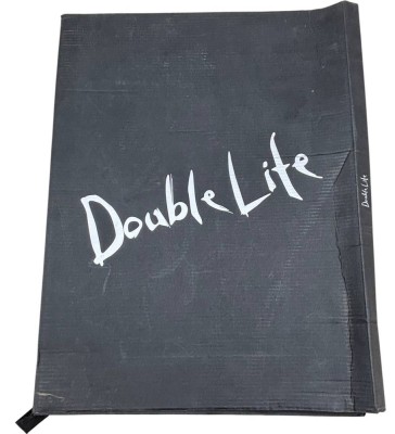 Auktion 376<br>Fotoband „Double Life“ mit s/w Fotos des Privatlebens berühmter Persönlichkeiten und Stars, 50-90-er Jahre, von Onassis bis Madonna, Grossband, neuwertig in Schutzumschlag, ca. 40x31,5 cm [1]