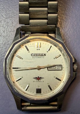 Auktion 376<br>Citizen Automatic HAU, orig. Band, Werk läuft, guter Zustand, Glas zerkratzt [1]