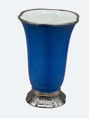 Auktion 376<br>Vase mit Stand 