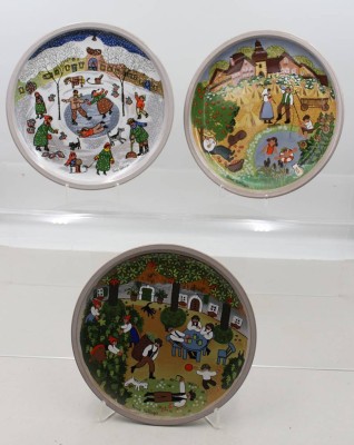 Auktion 376<br>3x  Wandteller, Serie „Die vier Jahreszeiten“,  Winterling Feinkeramik, Frühling fehlt, ca. D-25cm [1]