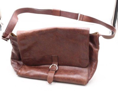 Auktion 376<br>Unisex-Umhängetasche, braunes LEder, Saccoo Amsterdam, leichte Tragespuren, ca. 26 x 35cm [1]