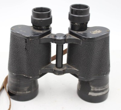 Auktion 376<br>Fernglas, Carl Zeiss Jena, 10 x 50, Gehäuse und Köcher mit Gebrauchsspuren, Optik klar [1]