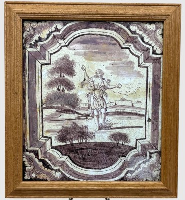 Auktion 376<br>gr. Delfter Ofenfliese um 1750 mit christl. Motiv, gerahmt, RG 31x28 cm [1]