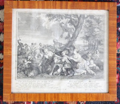 Auktion 376<br>Kupferstich aus dem 18. Jahrhundert mit dem Titel „Die Glückseeligkeit der ersten Welt“, Blatt mit Altersspuren, alt ger./Glas, RG 31,5 x 35,5cm [1]