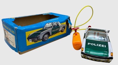 Auktion 376<br>Blech Polizei Porsche mit FB in Karton, Funktion nicht geprüft [1]