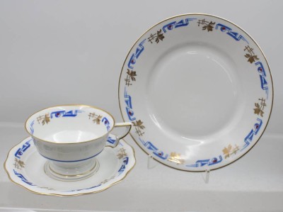 Auktion 376<br>Art-Déco-Sammelgedeck, gemarkt, ca. Tasse H-6cm [1]