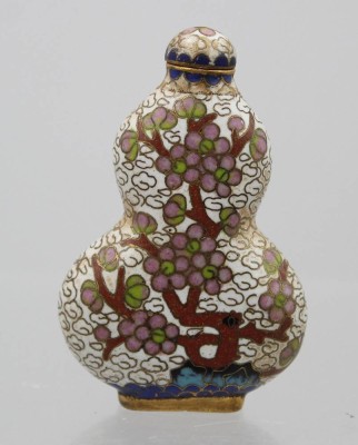 Auktion 376<br>chinesische Cloisonné-Schnupftabakflasche in Doppel-Kürbis-Form, ca. H-6,5cm [1]
