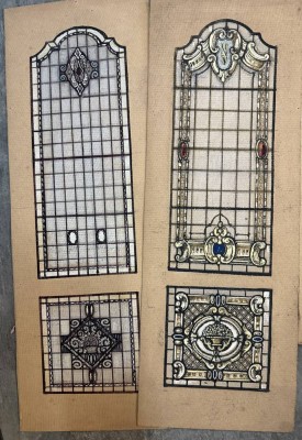 Auktion 376<br>3x Fensterbilder-Entwürfe, tw. aquarellierte Zeichnungen auf Karton, 2x53x19 cm, 43x33 cm [1]