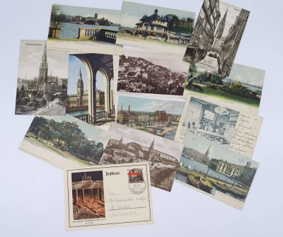 11 Hamburg-Postkarten von ca. 1900-1930, 1 x Berlin, 3. Reich, tw. gelaufen, mit Altersspuren