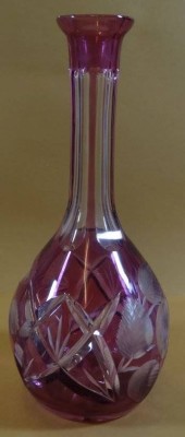 Karaffe mit Schliff, lila getönt, H-28 cm, Stöpsel fehlt [1]