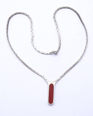 Auktion 375<br>Halskette mit Karneol, Silber 925/000, L. 40,5cm, 10,6g. [1]