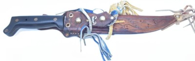 Auktion 369<br>Buschmesser in Lederscheide, El Salvador, Klinge mit Altersspuren, L-ca. 43 cm [1]