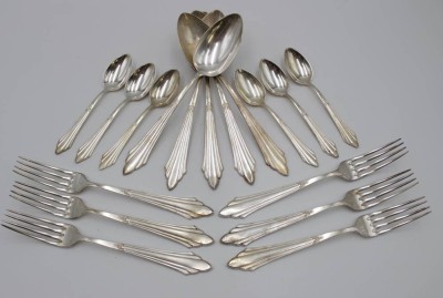 17x Besteckteile, WMF, Fächermuster, versilbert, 5x Esslöffel und je 6x Gabeln und Kaffeelöffel [1]