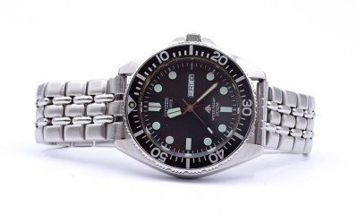 Auktion <br>Herren Armbanduhr 
