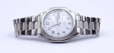 Auktion <br>Herren Armbanduhr 