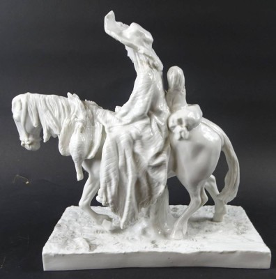 Auktion <br>gr. weisse Porzellanfigur, Mutter mit Kind auf Pferd, detailreiche Ausführung, in Plinthe ungedeutete Ritzsignatur ?, wohl Sevrés 1750-1760, Pferd fehlt ein Ohr, H-24 cm, L-25 cm [1]