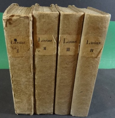 Auktion 372<br>T. Livii Patavini Historiarum: vier Bände, Pappeinband der Zeit [1]
