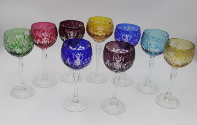 Auktion <br>9x Buntglas-Weinrömer, guter Zustand, ca. H-21-19,5cm [1]