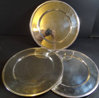 Auktion <br>3x gr. versilberte Platzteller, D-31 cm [1]