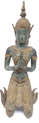 Auktion 339<br> knieende hinduistische Gottheit, Bronze feuervergoldet, Altersspuren, H-42 cm, ca. 2,6 kg [1]