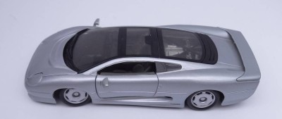 Majesto Jaguar XJ220, 1:24 [1]
