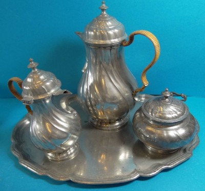 Auktion 364<br>4 tg. Zinn-Kaffeeset, Dresdner Barock, nicht ganz passen, H-22 cm [1]