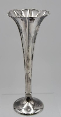 Auktion 340<br>Vase, 800er Silber, älter, gefüllter Stand, zus. 258,2gr. , H-24,5cm. [1]