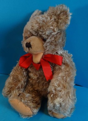Auktion 340<br>Teddy mit Druckstimme, blond, wohl Hermann, H-38 cm, guter Zustand [1]