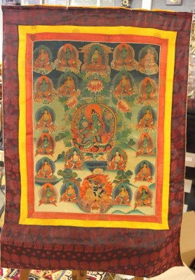 Auktion 340<br>Thangka, Darstellungen der 21 Taras, Tibet, älter, ca, 110 x 83cm. [1]