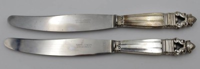 Auktion 340<br>2x Messer, Georg Jensen, König-Acorn, 830er Silber-Griffe, L-24,8cm. [1]