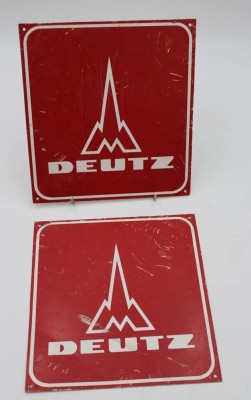 Auktion <br>2x Kunststoffschilder 