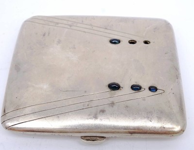 Auktion <br>Zigarettenetui Silber 800 Halbmond und Krone Herstellermarke schwer zu erkennen verziert mit kleinen Steinen 2 Steine fehlen B. 9 cm T. 8 cm Gewicht : 103 g [1]