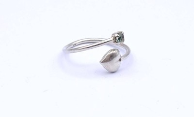 Auktion <br>835er Silberring mit einem Glasstein, offene Ringschiene, 1,8g., RG 57 [1]