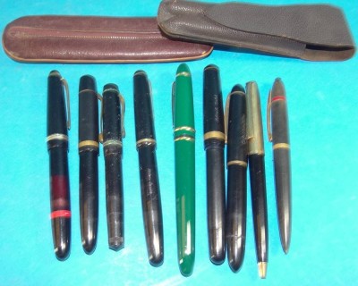 Auktion <br>9x div. alte Füller und Kulis, anbei 2 Lederetuis [1]