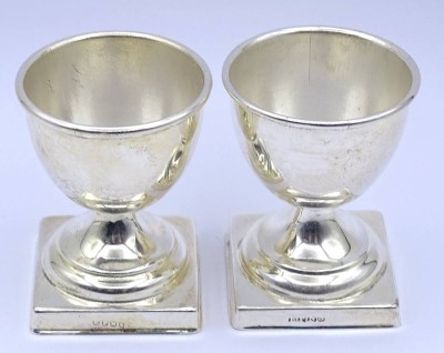 Auktion <br>2x versilberte Eierbechen EPNS,  6 cm [1]