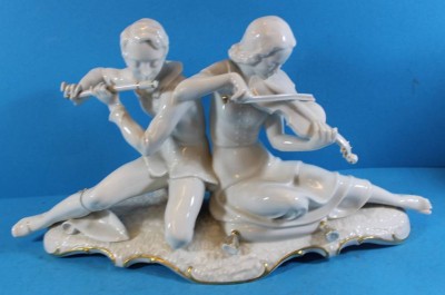 Auktion 369<br>gr. Porzellanfigur  Hutschenreuther 