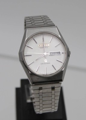 Auktion 341<br>Herren-Armbanduhr, Citizen Crystron, Quartz, Tragespuren, Funktion nicht geprüft, D-3,5cm. [1]